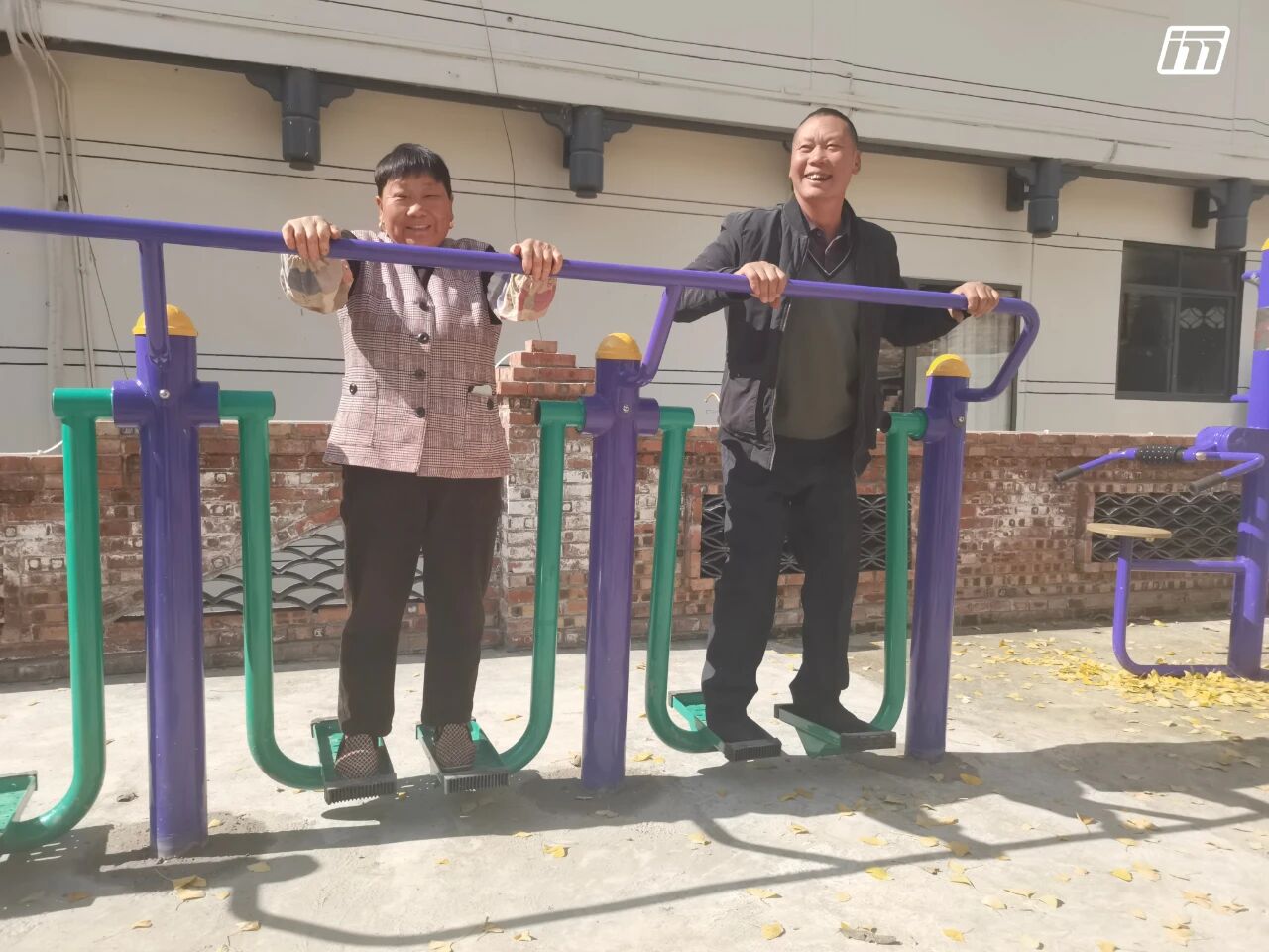 20251128176429844823.jpg 2.jpg